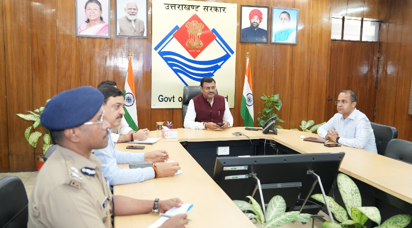 मुख्य सचिव ने लॉ एंड ऑर्डर को लेकर की बैठक, कहा वीकेंड में देहरादून को पार्टी और हुड़दंगियों को अड्डा ना बनने दिया जाए।