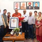 रेशम बीज उत्पादन में उत्तराखण्ड को मिला स्कोच अवार्ड, कृषि मंत्री गणेश जोशी ने दी बधाई।