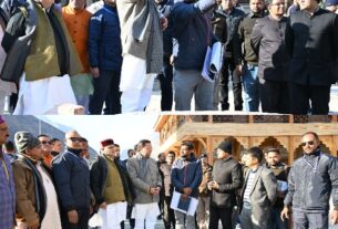 मुख्यमंत्री धामी ने ग्राउंड जीरो पर उतरकर, बद्रीनाथ धाम मास्टर प्लान की गहन समीक्षा कर, अधिकारियों को दी स्पष्ट जिम्मेदारी।