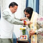 मुख्यमंत्री पुष्कर सिंह धामी से, देवकीनंदन ठाकुर जी महाराज की शिष्टाचार भेंट।