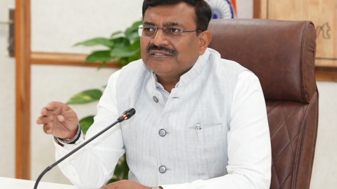 घरेलू गैस सिलेण्डरों का बैकलाॅग कंपनियां करें समाप्त, मुख्य सचिव।