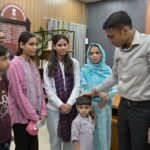 डीएम सविन बंसल ने माफ़ करवाया, असहाय विधवा का बैंक ऋण,  बच्चों की शिक्षा की भी संभाली जिम्मेदारी। 