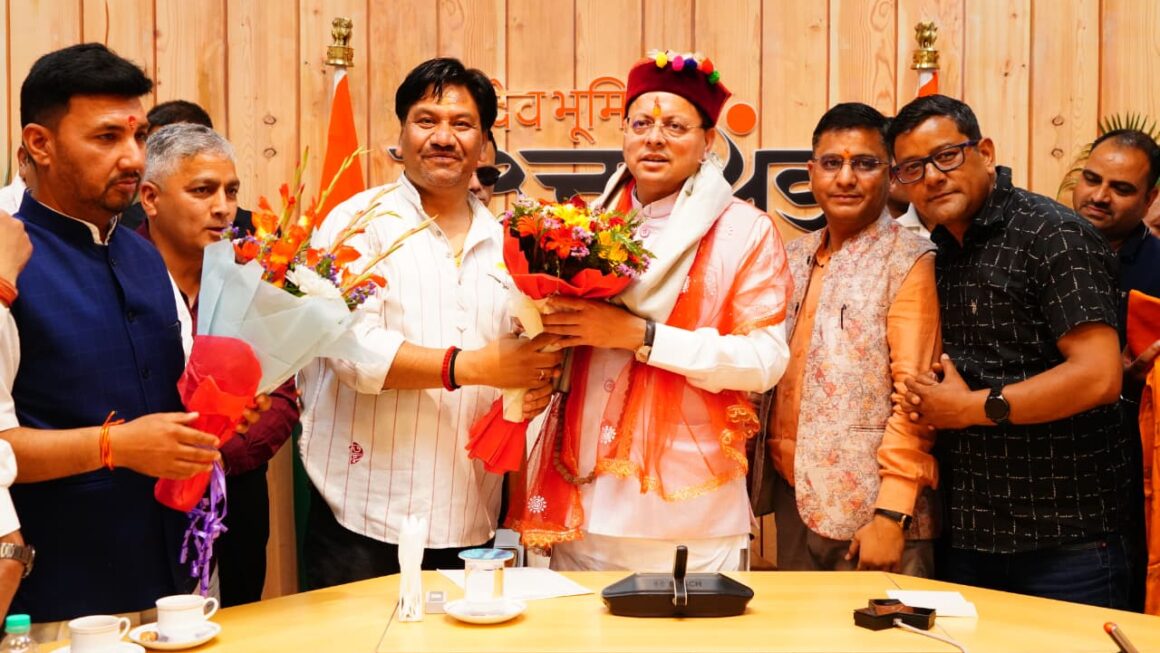 चारधाम में यात्रियों की संख्या सीमित न करने के निर्णय पर, तीर्थ पुरोहितों होटल एवं ट्रैवल संगठनों ने मुख्यमंत्री का जताया आभार।