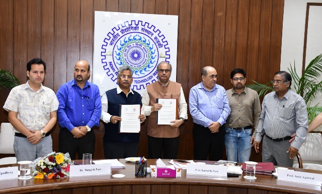 आईआईटी रुड़की और उत्तराखंड स्पेस एप्लीकेशन सेंटर के बीच हुआ एमओयू, अंतरिक्ष विज्ञान एवं जियोस्पेशियल तकनीक में सहयोग को बढ़ावा।