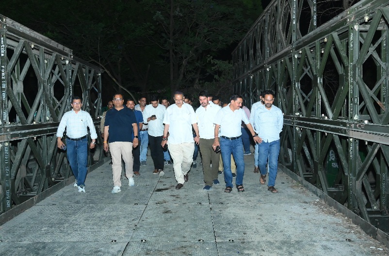 मसूरी-देहरादून मार्ग पर निर्मित वैली ब्रिज जनता को समर्पित, कैबिनेट मंत्री गणेश जोशी ने किया उद्घाटन।