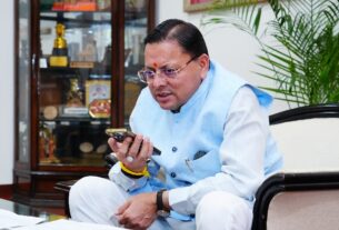 मुख्यमंत्री पुष्कर धामी ने उत्तराखंड बोर्ड परीक्षा में, उत्कृष्ट प्रदर्शन करने वाले मेधावी विद्यार्थियों से दूरभाष पर की वार्ता।