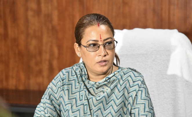 महिलाएं लेकर रहेगी अपना अधिकार, रेखा आर्या। 