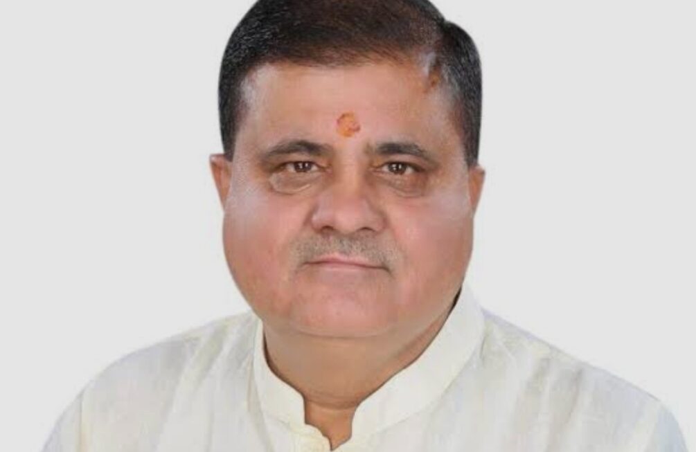 प्रधानमंत्री को आतंकवादी कहना 140 करोड़ देशवासियों का अपमान, महेंद्र भट्ट।