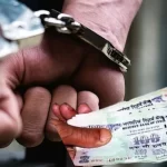 धामी सरकार का भ्रष्टाचार पर बड़ा प्रहार, देहरादून में उप शिक्षा अधिकारी रिश्वत लेते रंगे हाथ गिरफ्तार।