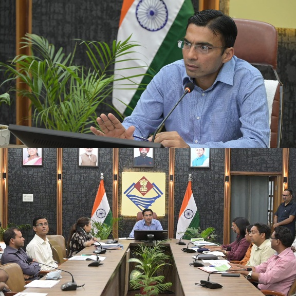 डीएम सविन बंसल का सख्त निर्देश, संसाधन बढ़ाकर मानकों के साथ जल्द पूरे हो पुराने कार्य, फिर नए कार्य को मंजूरी।