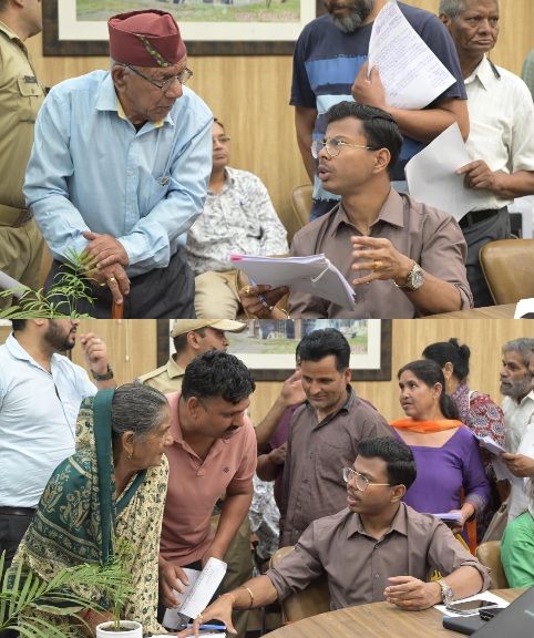 जनता दरबार में उमड़ी फरियादियों की भीड़, 201 शिकायतों पर प्रशासन ने की त्वरित सुनवाई।