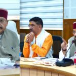 मंत्री सतपाल महाराज ने चौबट्टाखाल विधानसभा क्षेत्र के, विकास कार्यों की समीक्षा की, जनसमस्याओं के त्वरित समाधान व समयबद्ध कार्य पूर्ण करने के दिए निर्देश।
