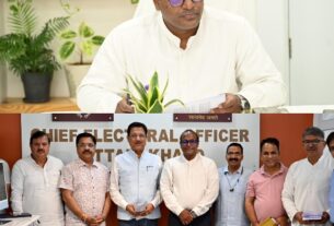 मुख्य निर्वाचन अधिकारी ने SIR को लेकर की, राजनैतिक दलों के साथ बैठक।
