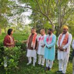 असम के बरपाथार स्थित चाय बागानों का किया निरीक्षण, कृषि मंत्री गणेश जोशी।