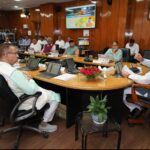 कैबिनेट बैठक में पर्वतीय क्षेत्रों में, कृषि विकास और पलायन रोकने के लिए स्वैच्छिक/आंशिक चकबंदी प्रोत्साहन नीति को मंजूरी।