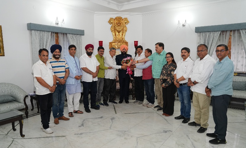 कांग्रेस के प्रतिनिधिमंडल ने राज्यपाल से की मुलाकात, कानून व्यवस्था और नर्सिंग अभ्यर्थियों के मुद्दे पर सौंपा ज्ञापन।