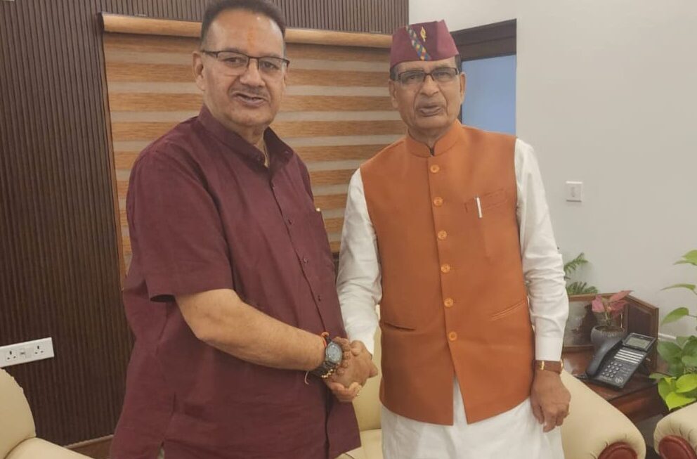 नई दिल्ली में केंद्रीय कृषि मंत्री शिवराज सिंह चौहान से की भेंट, कृषि मंत्री गणेश जोशी।