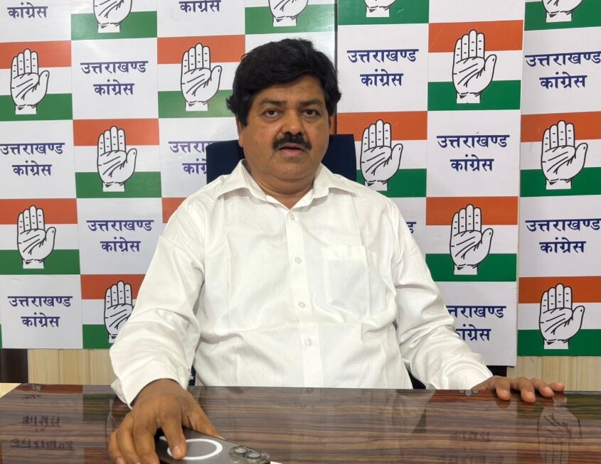 गणेश गोदियाल का नगर निगम पर तीखा हमला, कहा सत्ता पक्ष के लिए अलग नियम, विपक्ष के लिए अलग।