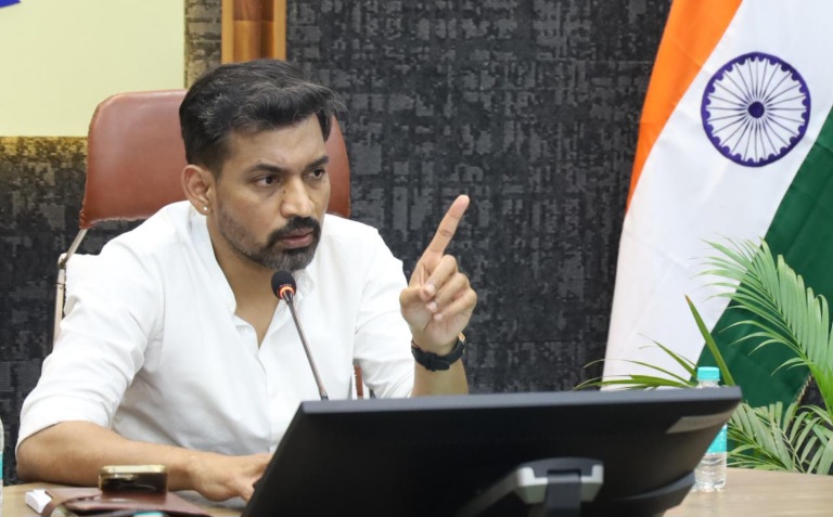 डीएम आशीष चौहान का SIR को लेकर, अधिकारियों को दिए स्पष्ट निर्देश, मतदाता सूची पुनरीक्षण कार्यो में लापरवाही नहीं होगी बर्दाश्त।