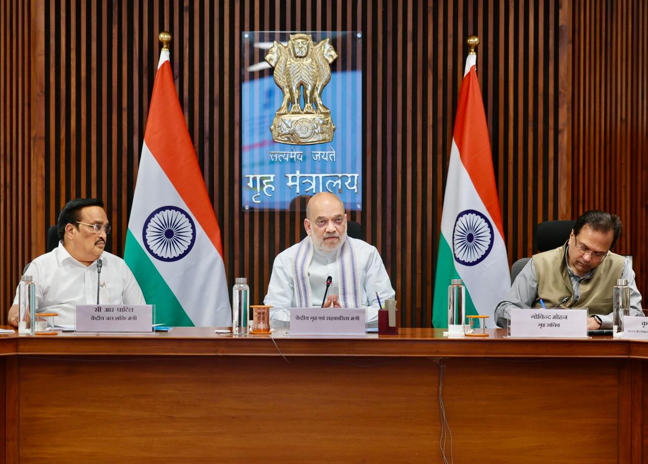 केन्द्रीय गृह मंत्री अमित शाह ने नई दिल्ली में, एक महत्वपूर्ण उच्च-स्तरीय बैठक में देश में संभावित बाढ़ और हीट वेव से, निपटने की तैयारियों की व्यापक समीक्षा।