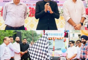 मतदाता सूची के विशेष पुनरीक्षण को जन आंदोलन बनाने की अपील, डीएम आशीष चौहान ने रवाना किए जागरूकता रथ।