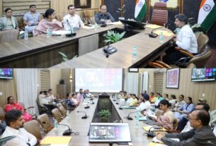उप जिला निर्वाचन अधिकारी/मुख्य विकास अधिकारी अभिनव शाह ने की, विशेष गहन पुनरीक्षण SIR की प्रगति समीक्षा।