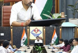 रात्रिकालीन कार्यों को मिली सशर्त अनुमति, लापरवाही पर डीएम आशीष चौहान का सख्त रुख।
