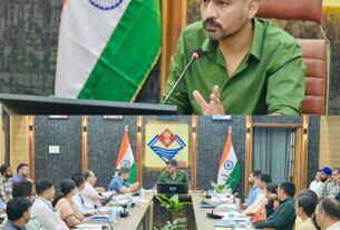 बैंकों की मनमानी पर डीएम सख्त, जनता को परेशान किया तो होगी कार्रवाई, जिले का पैसा जिले के विकास में ही हो खर्च।