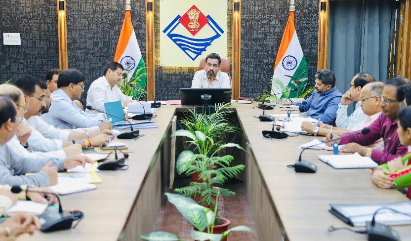 नशे की सप्लाई चेन तोड़ने एवं जागरूकता अभियान को जन-आंदोलन बनाने पर डीएम ने दिया जोर।