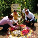 मुख्यमंत्री पुष्कर धामी द्वारा आवास परिसर में, 3-बी गार्डन निर्माण कार्य का किया गया शुभारम्भ।