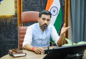 डीएम डॉ. आशीष चौहान ने दिए सर्वे कर, ड्रॉपआउट बालिकाओं को शिक्षा की मुख्यधारा से जोड़ने के निर्देश।