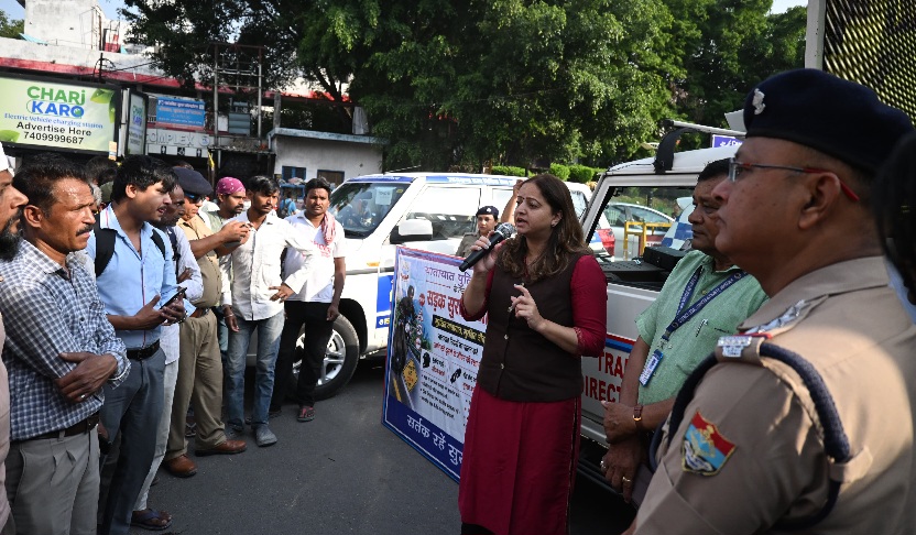 जिला विधिक सेवा प्राधिकरण ने चलाया, “सडक सुरक्षा जीवन रक्षा” अभियान जागरूकता अभियान।