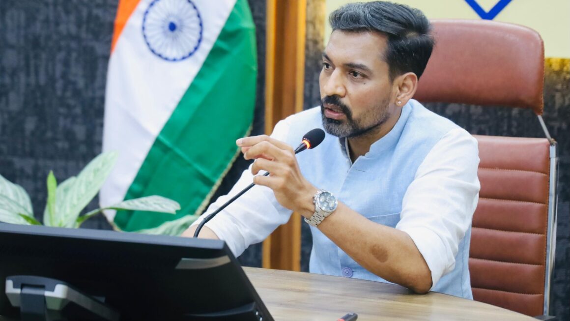 डीएम आशीष चौहान ने की आपदा तैयारी एवं, मानसून पूर्व व्यवस्थाओं की समीक्षा, अधिकारियों को दिए आवश्यक दिशा निर्देश। 