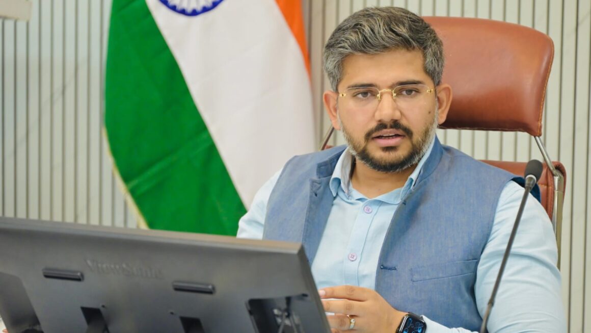 उप जिला निर्वाचन अधिकारी ने ,विशेष गहन पुनरीक्षण अभियान की प्रगति समीक्षा की, गणना प्रपत्रों के डिजिटाइजेशन कार्य में तेजी लाने के दिए निर्देश।