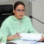 राशन कार्ड बनवाने के लिए आय मानकों की होगी समीक्षा, मंत्री रेखा आर्या।