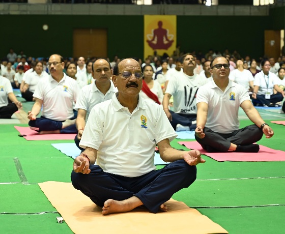 अंतर्राष्ट्रीय योग दिवस पर मंत्री सुबोध उनियाल ने कहा, स्वस्थ एवं विकसित भारत के निर्माण का आधार है योग।