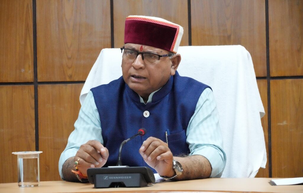 मंत्री खजान दास ने आगामी वर्षाकाल में, सम्भावित समस्याओं से निपटने के लिए, विभिन्न विभागीय अधिकारियों के साथ की बैठक।