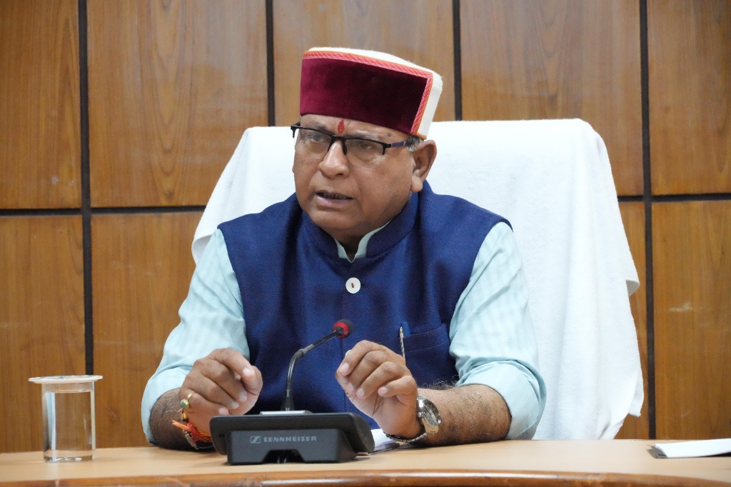 मंत्री खजान दास ने आगामी वर्षाकाल में, सम्भावित समस्याओं से निपटने के लिए, विभिन्न विभागीय अधिकारियों के साथ की बैठक।