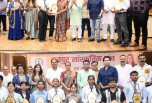 मेधावी छात्र ही उत्तराखंड और देश का उज्ज्वल भविष्य, रेखा आर्या।