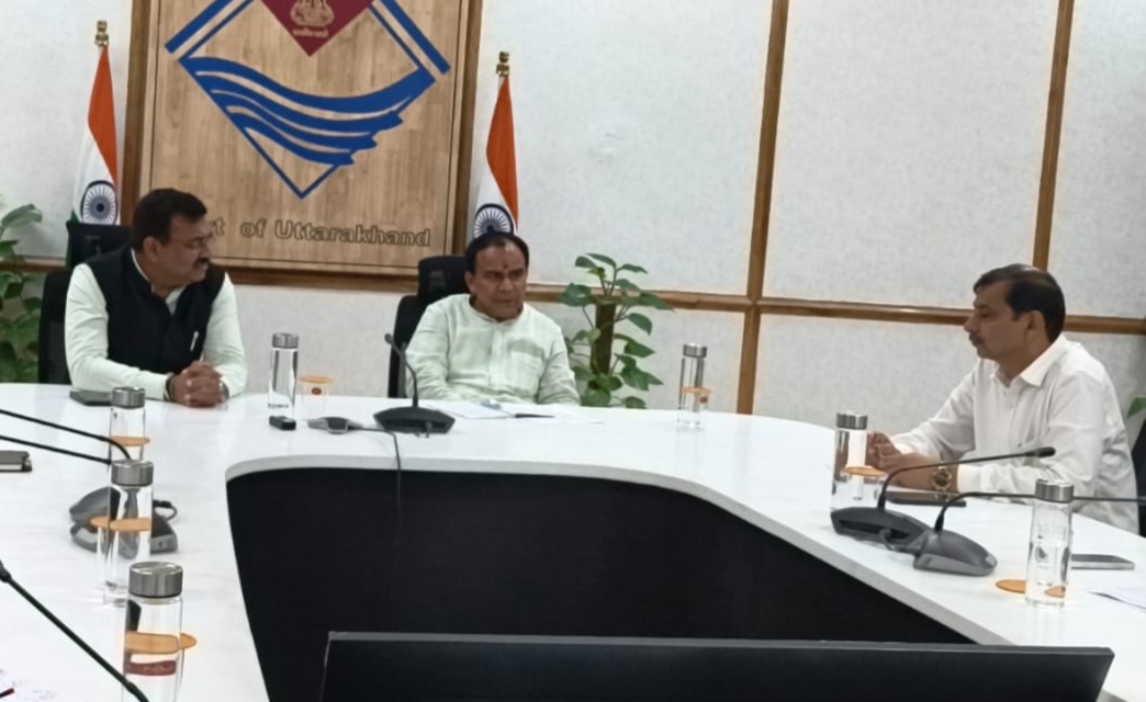 शिक्षकों के स्थानांतरण को मिलेगा अतिरिक्त समय, डाॅ. धन सिंह रावत।
