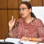 एसआईआर के साथ विभागीय काम भी करें आंगनबाड़ी कार्यकत्री, कैबिनेट मंत्री रेखा आर्या। 