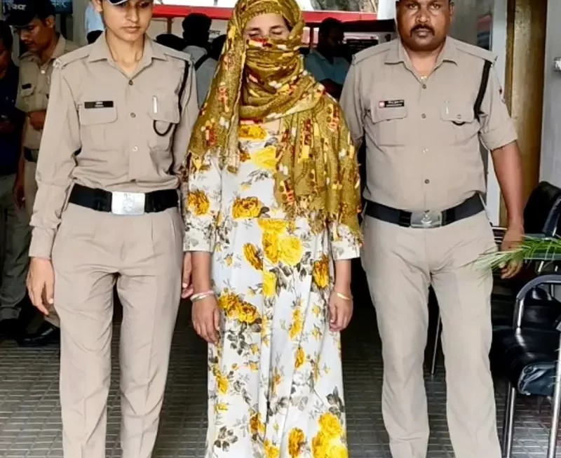 एक साल पहले मकान मालिक के घर से की थी गहनो की चोरी, इंस्टाग्राम पोस्ट ने पहुंचाया सलाखों के पीछे।