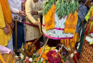 मुख्यमंत्री धामी के मुख्यसेवक के रूप में, पाँच वर्ष पूर्ण होने के अवसर पर, श्री काशी विश्वनाथ मंदिर में की गई विशेष पूजा-अर्चना।