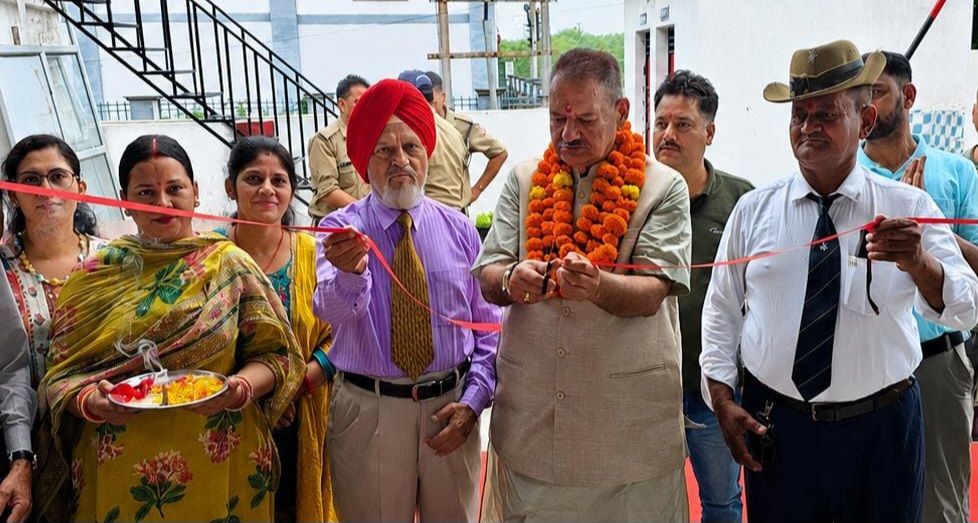 सैनिक कल्याण मंत्री गणेश जोशी ने निभाया वादा, रानीपोखरी सीएसडी कैंटीन के जीर्णोद्धार व विस्तारीकरण कार्यों का किया उद्घाटन।