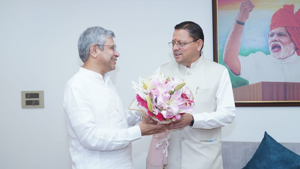 मुख्यमंत्री ने केंद्रीय रेल मंत्री से, रेल परियोजनाओं एवं कनेक्टिविटी विस्तार पर की चर्चा।