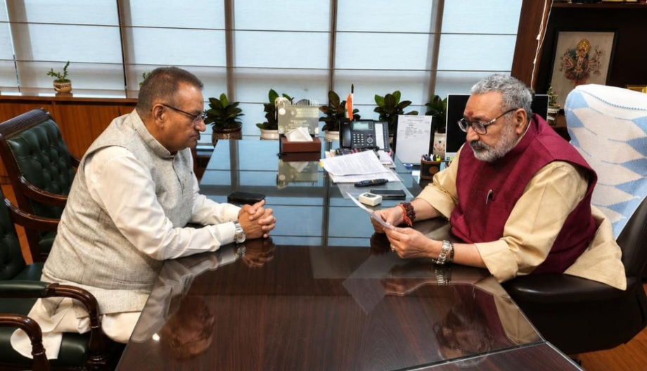 केंद्रीय वस्त्र मंत्री गिरिराज सिंह से मिले कृषि मंत्री गणेश जोशी, हल्द्वानी में सिल्क पार्क स्थापना के लिए मांगा सहयोग।