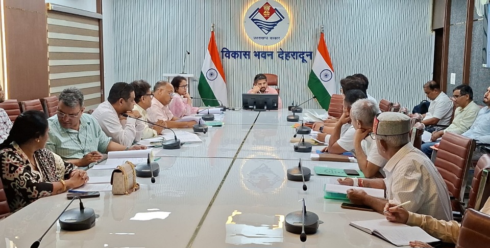 अस्पतालों में चिकित्सा सुविधाओं के विस्तार को मिली मंजूरी, फायर सेफ्टी ऑडिट होगा अनिवार्य, अभिनव शाह।