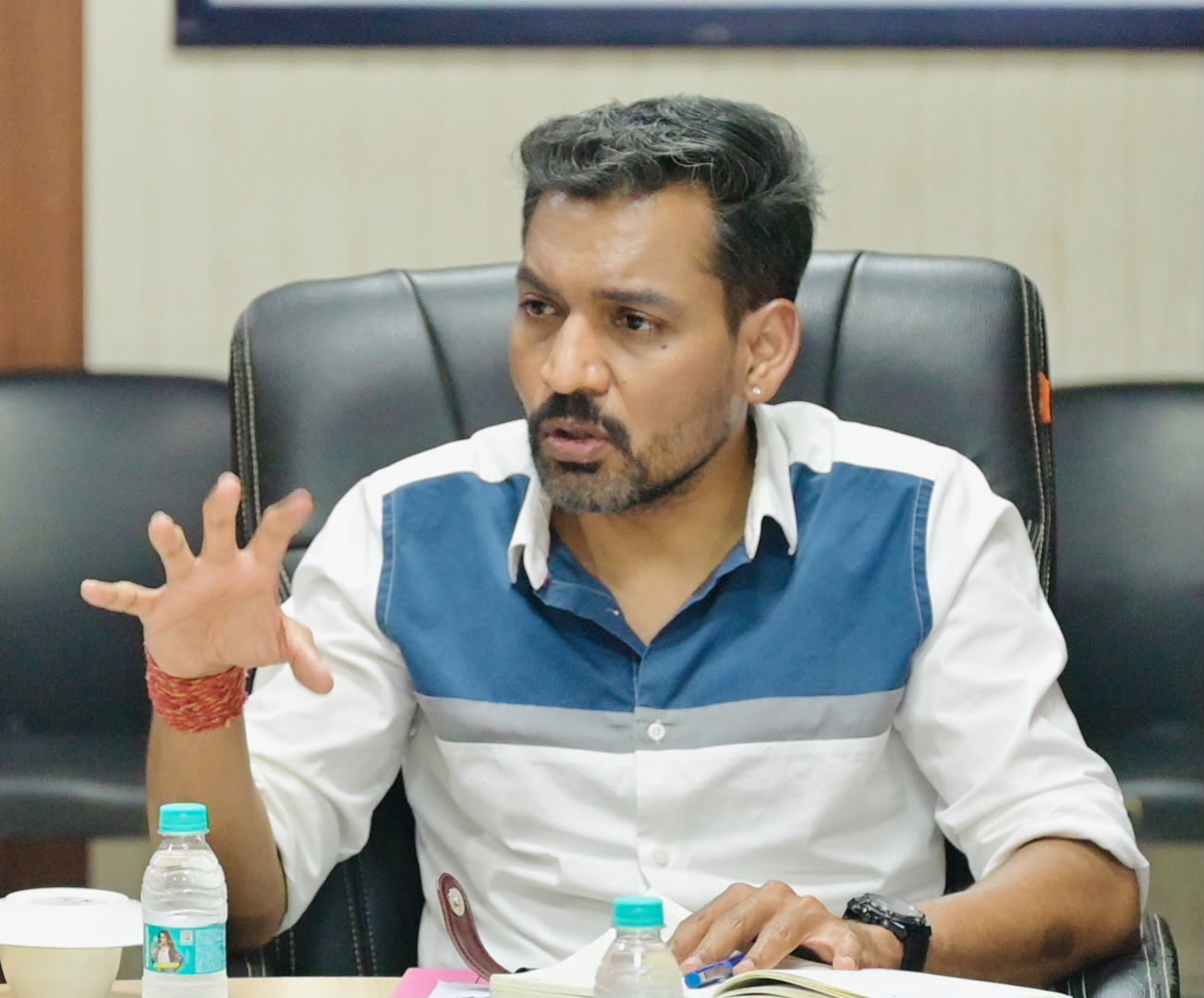 ड्रग्स के खिलाफ जीरो टॉलरेंस, हर युवा का भविष्य बचाना हमारी प्राथमिकता, डीएम डॉ. आशीष चौहान।