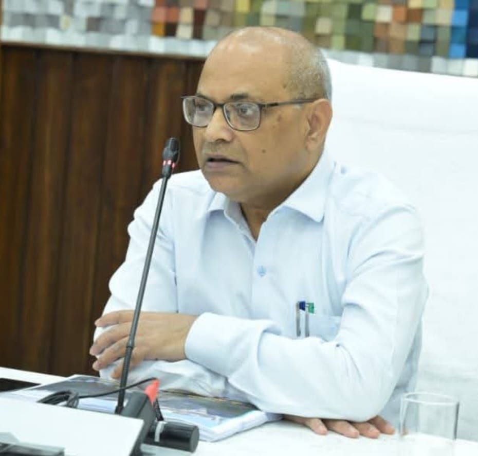गढ़वाल आयुक्त ने वीसी के माध्यम से की, मानसून एवं आपदा राहत कार्यों की समीक्षा दिए स्पष्ट निर्देश।