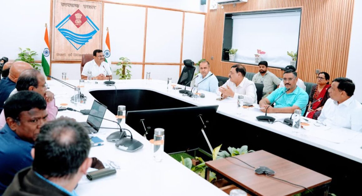 प्रदेशभर में स्वतंत्रता दिवस का हो भव्य आयोजन, राज्य एवं जनपद स्तरीय खेल प्रतियोगिताएं हों आयोजित, मुख्य सचिव।